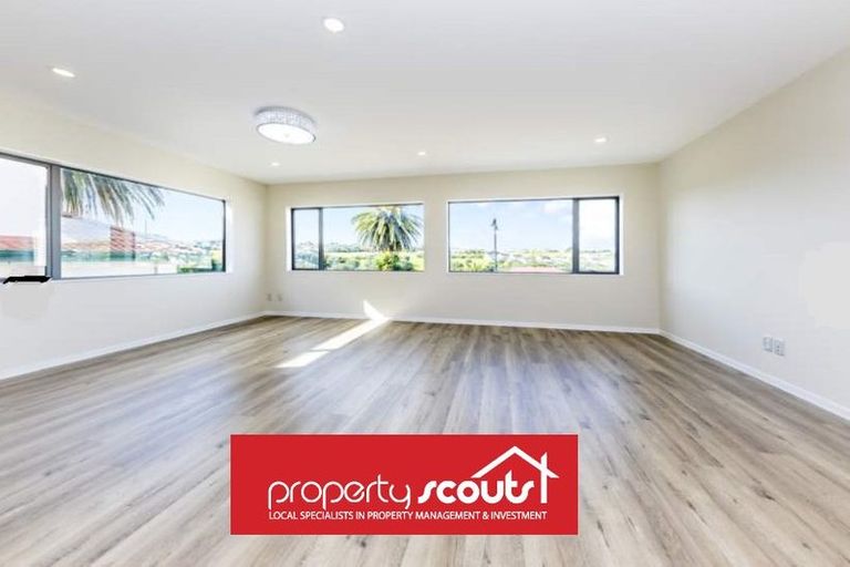 Photo of property in 121 Voyager Drive, Gulf Harbour, Whangaparaoa, 0930