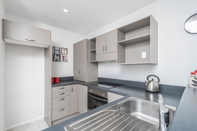 Photo of property in 24a Main Road, Titahi Bay, Porirua, 5022