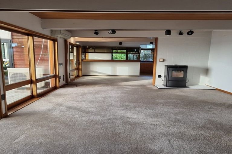 Photo of property in 102 Beachville Road, Redcliffs, Christchurch, 8081