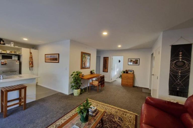 Photo of property in 2 League Lane, Phillipstown, Christchurch, 8011