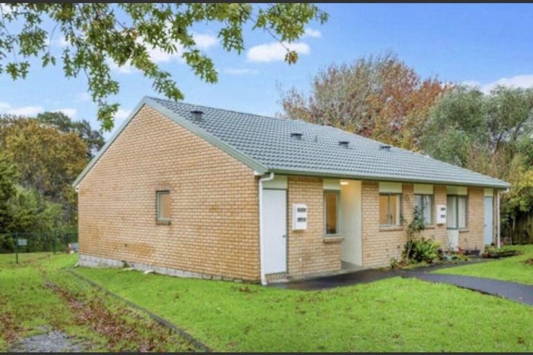 Photo of property in 11/12 Blueridge Close, Sunnyvale, Auckland, 0612