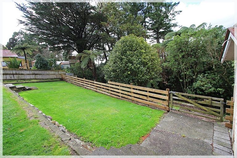 Photo of property in 3 Hay Street, Shannon, Palmerston North, 4474