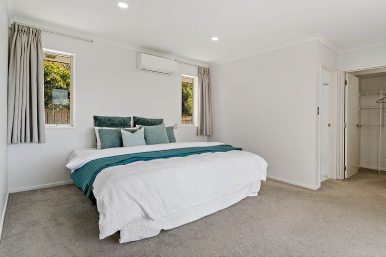 Photo of property in 8 Belcoo Crescent, East Tamaki, Auckland, 2013