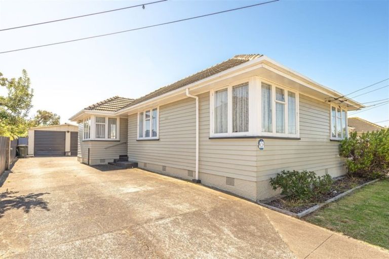 Photo of property in 12 Akatea Street, Gonville, Whanganui, 4501