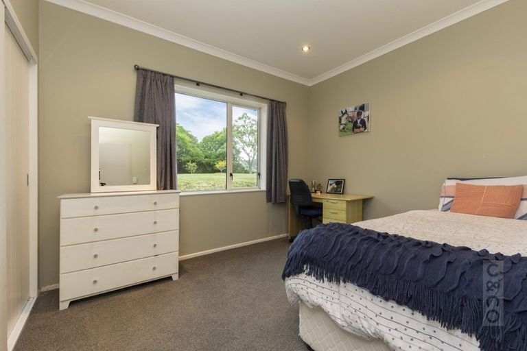 Photo of property in 17 Deacon Road, Riverhead, Kumeu, 0892