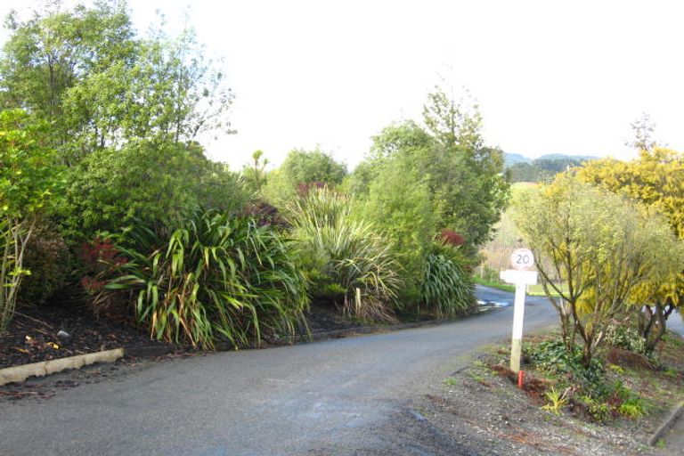 Photo of property in 41 Shalamar Drive, Cashmere, Christchurch, 8022