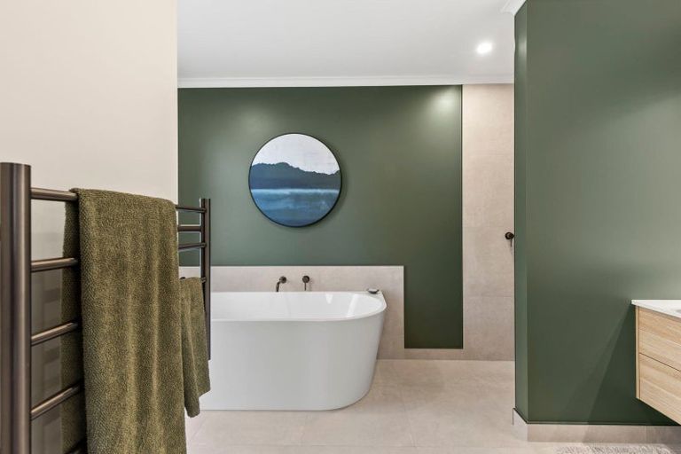 Photo of property in 77 Vogel Street, Cambridge, 3434