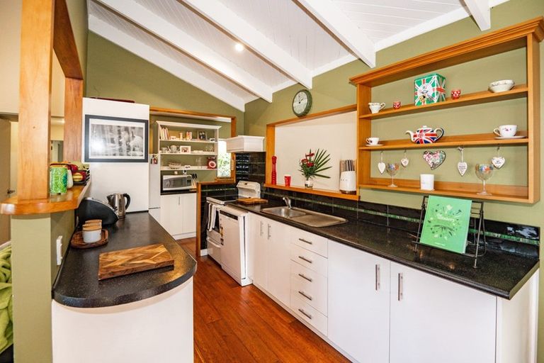 Photo of property in 68 Nilgiri Road, Poraiti, Napier, 4182