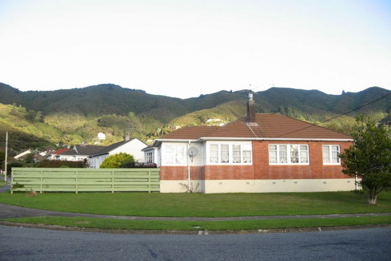 Photo of property in 34 Grierson Street, Naenae, Lower Hutt, 5011