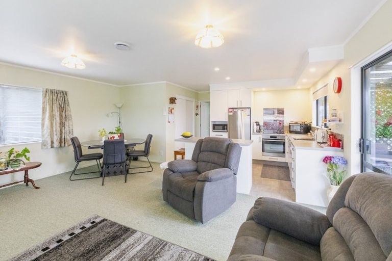 Photo of property in 6b Abbot Avenue, Waipawa, 4210