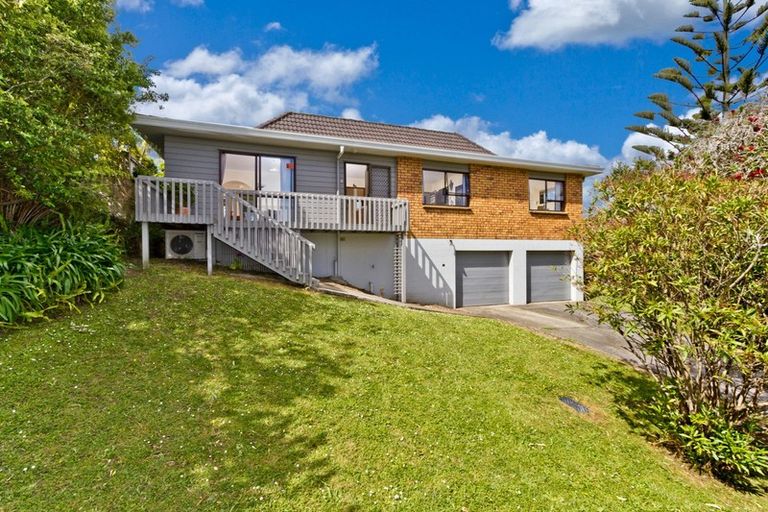 Photo of property in 1/125 Thelma Crescent, Torbay, Auckland, 0630