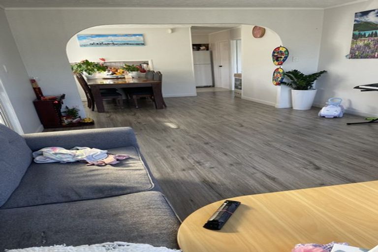 Photo of property in 5 Lismore Place, Papatoetoe, Auckland, 2025