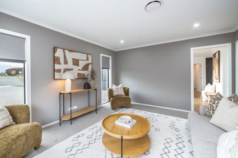 Photo of property in 21 Coralie Place, Lansdowne, Masterton, 5810