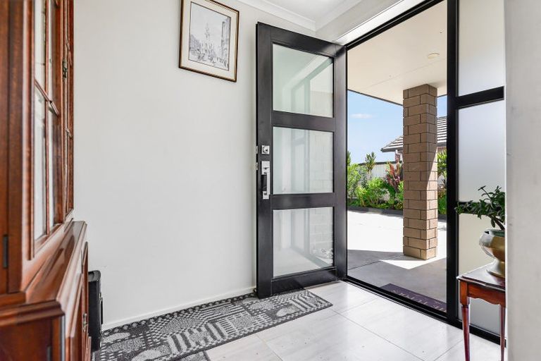 Photo of property in 35 Cabourne Drive, Glenview, Hamilton, 3206