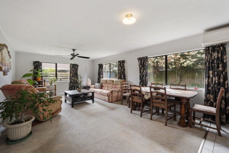 Photo of property in 15 Marwood Place, Mount Maunganui, 3116