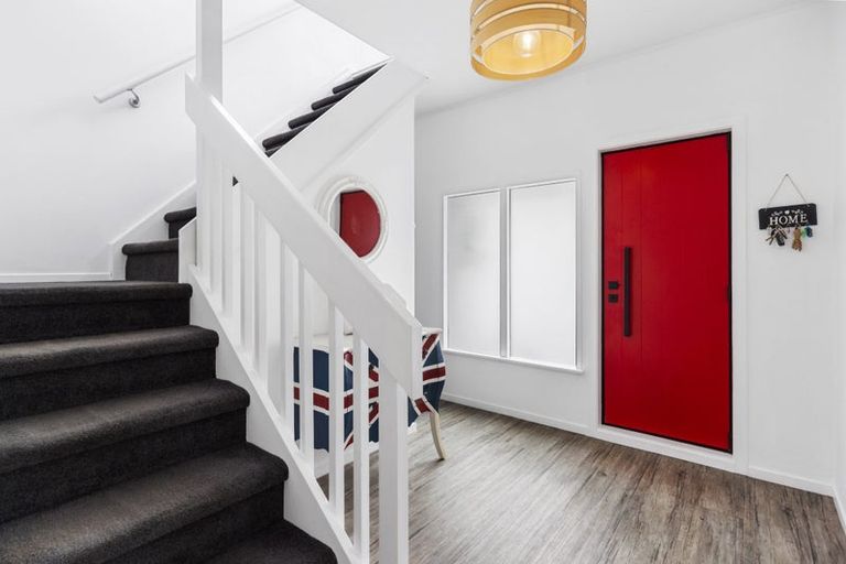 Photo of property in 1/18 Mizpah Road, Torbay, Auckland, 0630