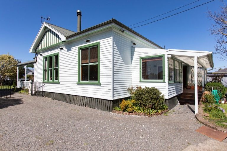 Photo of property in 36 Swinburn Street, Dannevirke, 4930