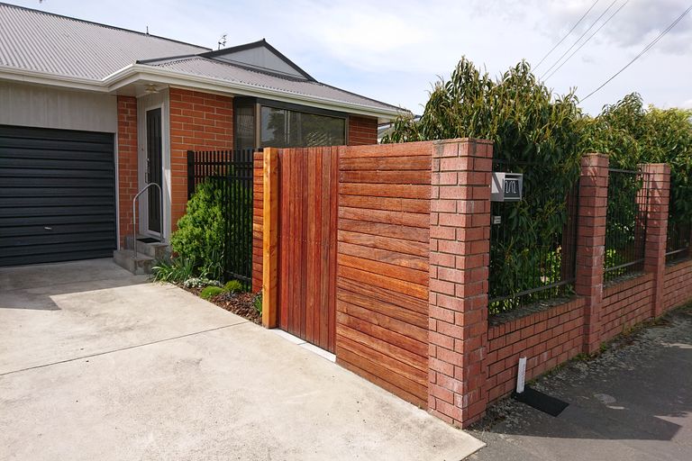 Photo of property in 2/12 Dover Street, St Albans, Christchurch, 8014