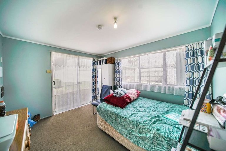 Photo of property in 489 Massey Road, Mangere, Auckland, 2022