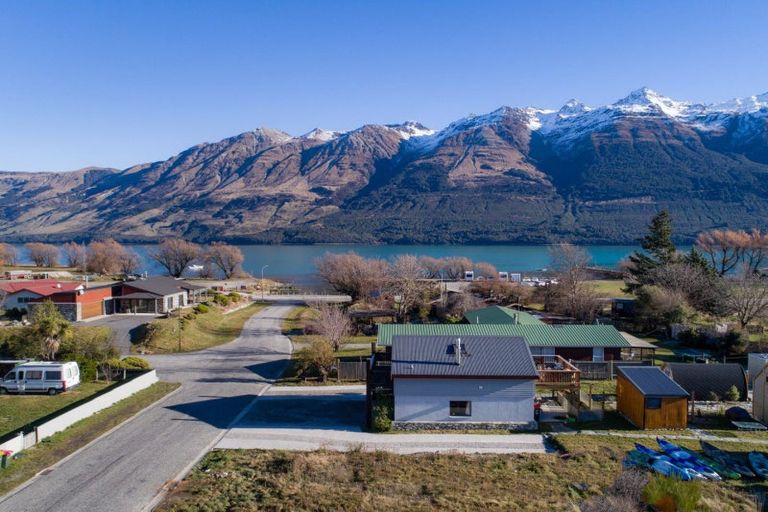 Photo of property in 13 Forbes Place, Glenorchy, 9372
