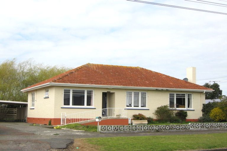 Photo of property in 155 Seaview Road, Westown, New Plymouth, 4310