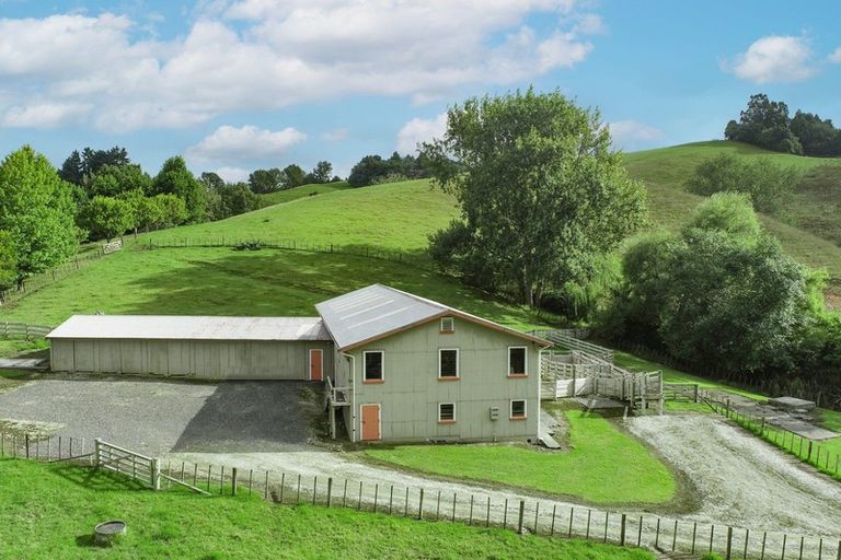 Photo of property in 475 Ahuroa Road, Puhoi, Warkworth, 0994