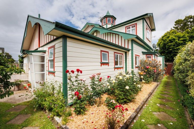 Photo of property in 77 East Street, Feilding, 4702