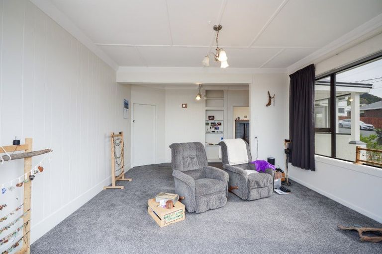 Photo of property in 12 Walker Street, Bluff, 9814