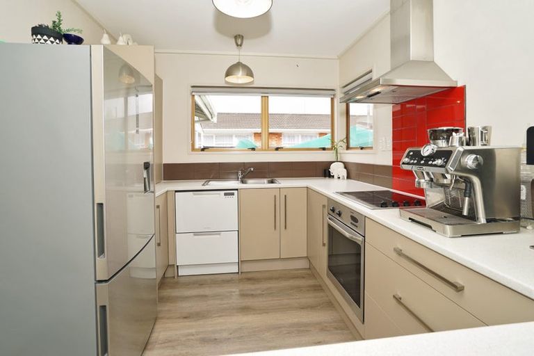 Photo of property in 6 Norma Place, Riverlea, Hamilton, 3216