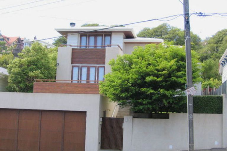 Photo of property in 37 Rimu Road, Kelburn, Wellington, 6012