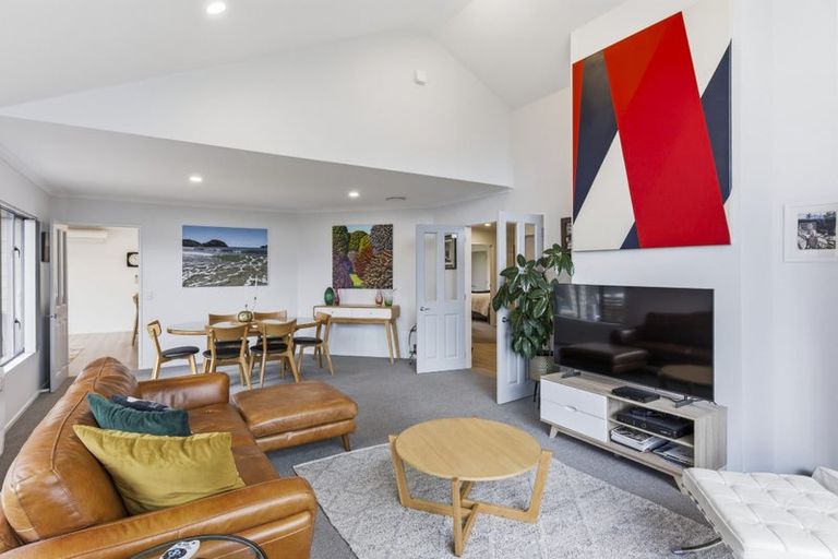 Photo of property in 90 Regent Drive, Paraparaumu Beach, Paraparaumu, 5032