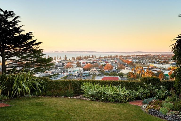 Photo of property in 26a Cameron Road, Bluff Hill, Napier, 4110