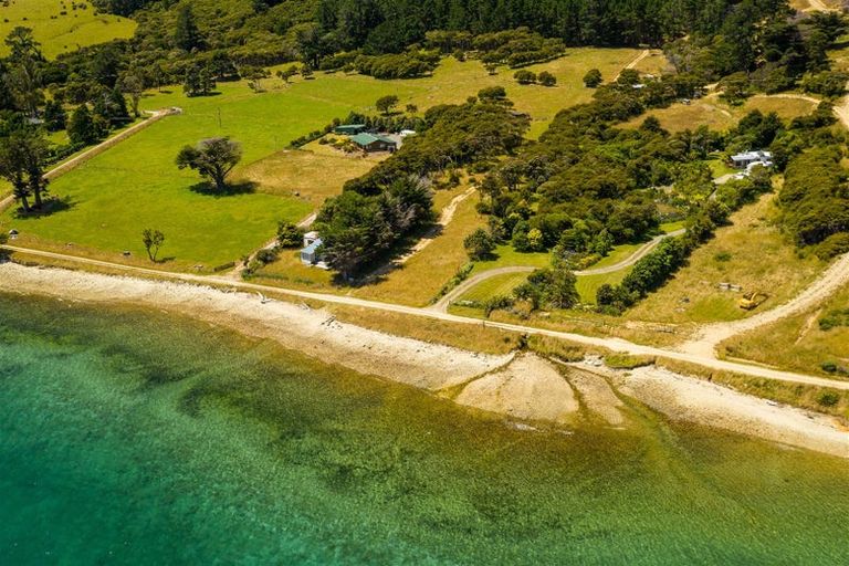 Photo of property in 516 Clova Bay Road, Totaranui, Picton, 7282