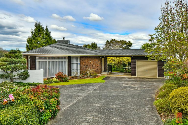 Photo of property in 350c Great South Road, Opaheke, Papakura, 2113