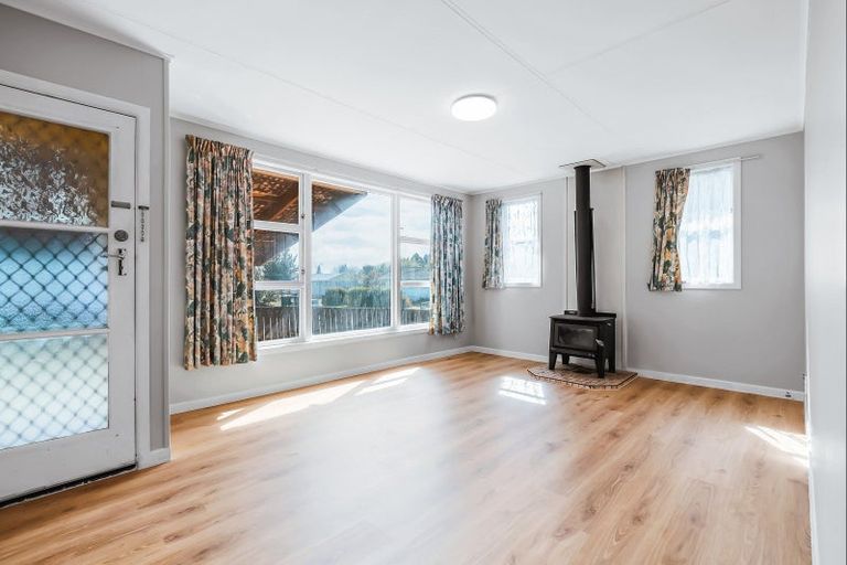 Photo of property in 10 Tamakui Grove, Turangi, 3334