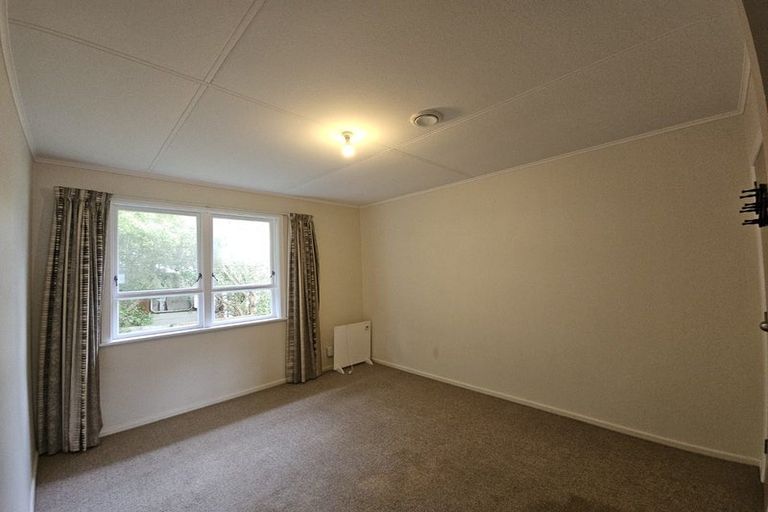 Photo of property in 69 Rangituhi Crescent, Takapuwahia, Porirua, 5022