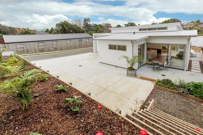 Photo of property in 4 Mackillop Way, Brooklands, New Plymouth, 4310
