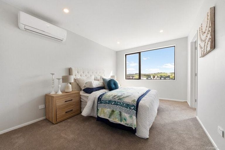 Photo of property in 72 Tahetoka Street, Westgate, Auckland, 0814