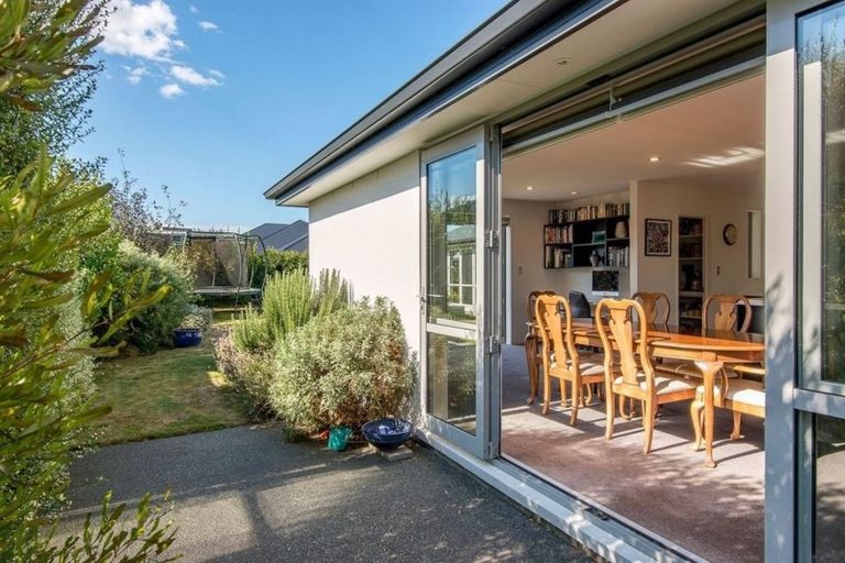 Photo of property in 28 Gosling Crescent, Halswell, Christchurch, 8025