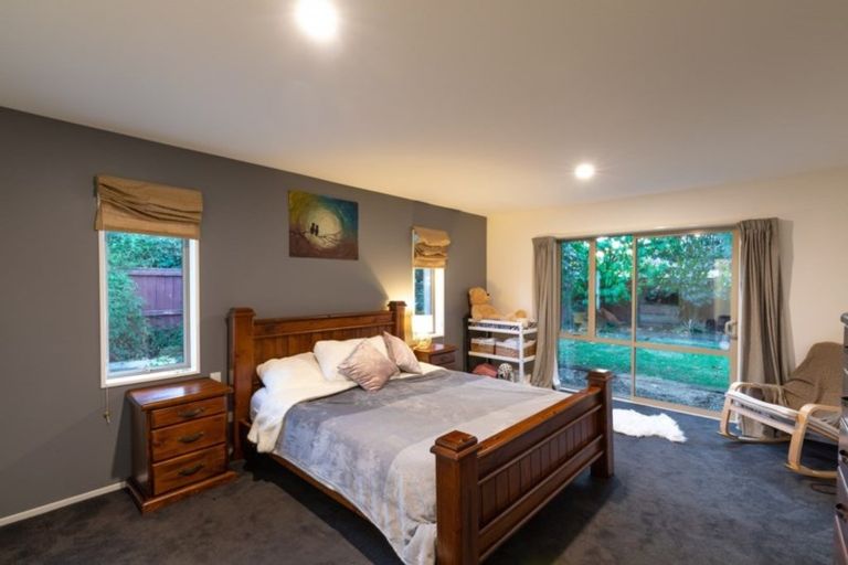 Photo of property in 16 Hemingway Place, Spencerville, Christchurch, 8083