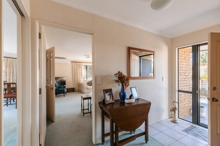 Photo of property in 18 Oteki Park Drive, Welcome Bay, Tauranga, 3112