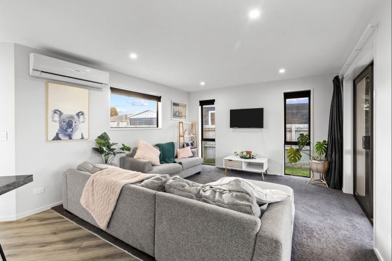 Photo of property in 8a Shetland Place, Westbrook, Palmerston North, 4412