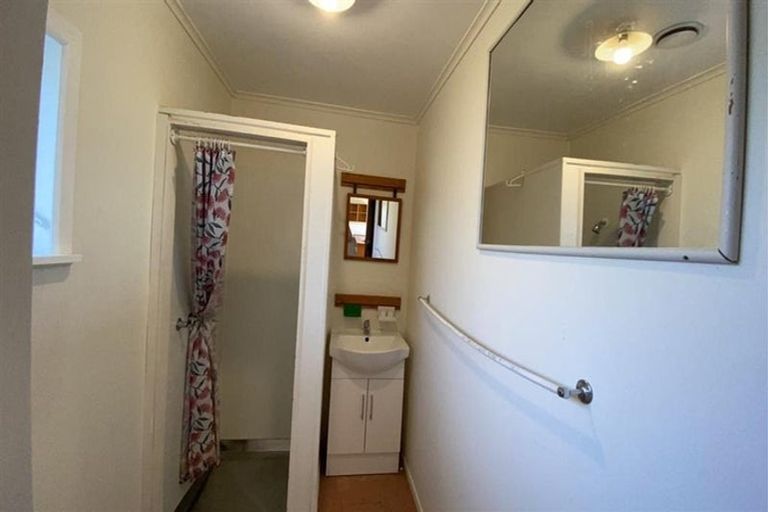 Photo of property in 7a Glenvar Road, Torbay, Auckland, 0630