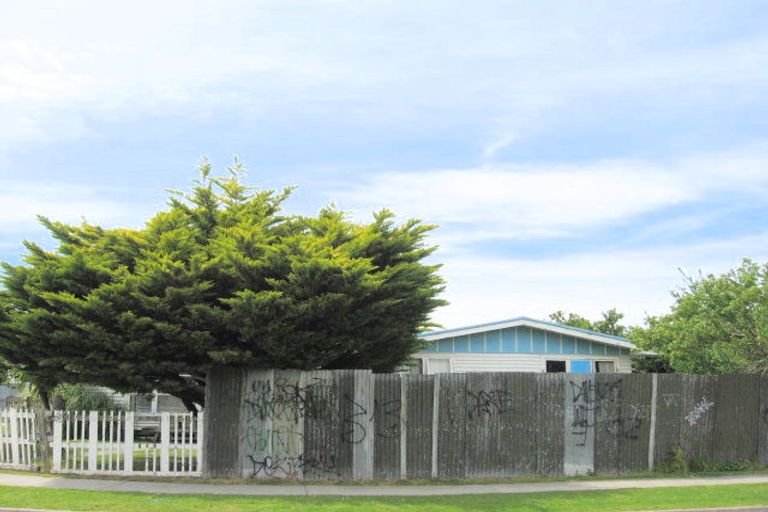 Photo of property in 22 Glasgow Crescent, Kaiti, Gisborne, 4010