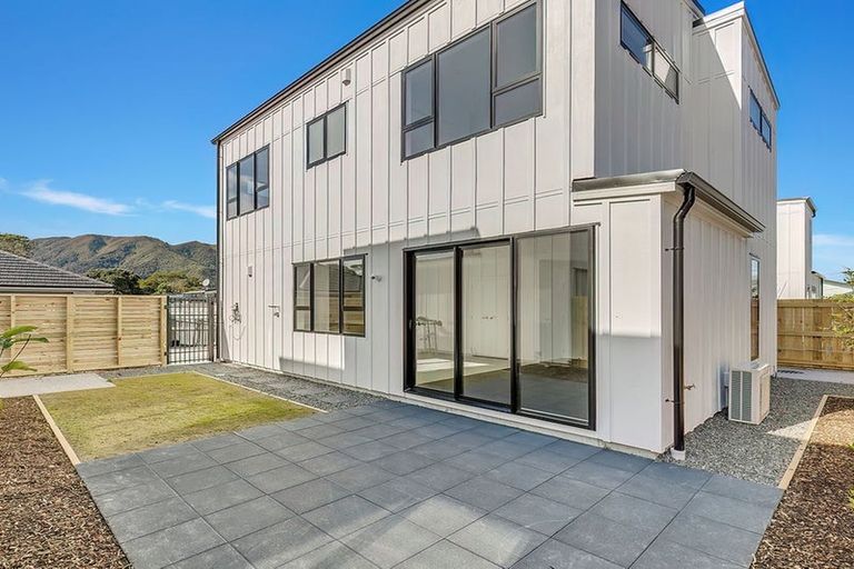 Photo of property in 95b Randwick Crescent, Moera, Lower Hutt, 5010