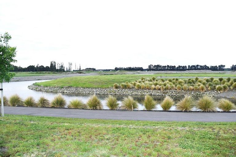 Photo of property in 137 Lake Hood Drive, Huntingdon, Ashburton, 7774