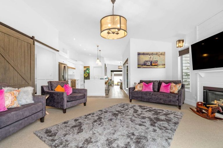 Photo of property in 4 Ascarina Way, Papamoa Beach, Papamoa, 3118