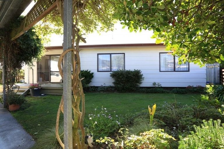 Photo of property in 1/201 Avondale Road, Greenmeadows, Napier, 4112