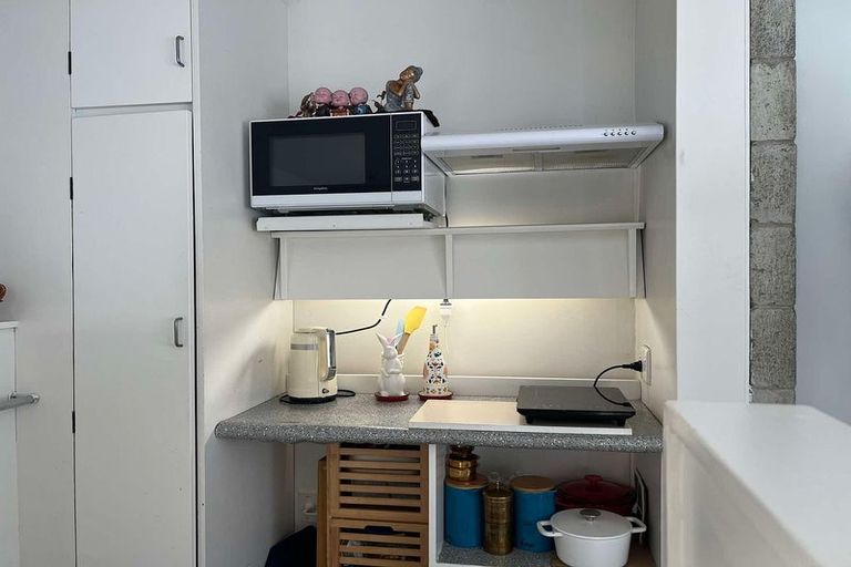 Photo of property in 89 Black Rock Road, Newlands, Wellington, 6037