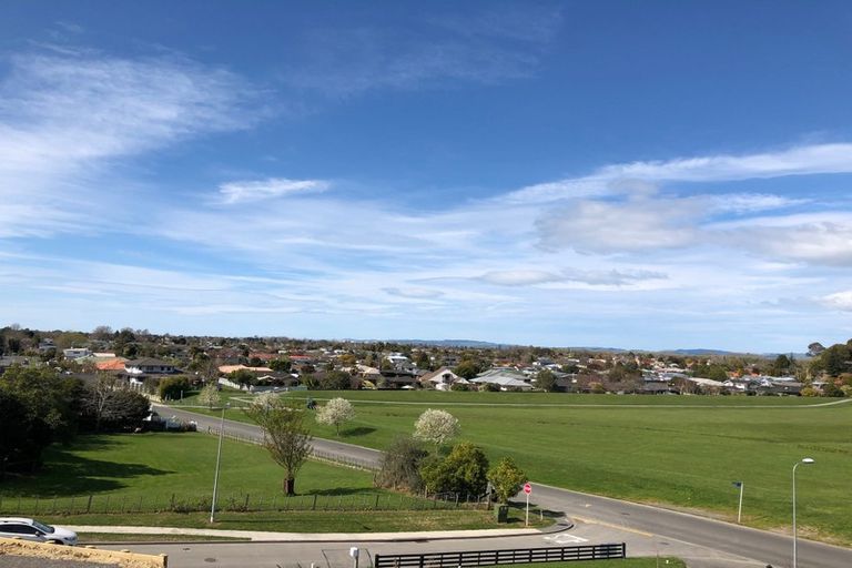 Photo of property in 1 Ridgeway Terrace, Taradale, Napier, 4112